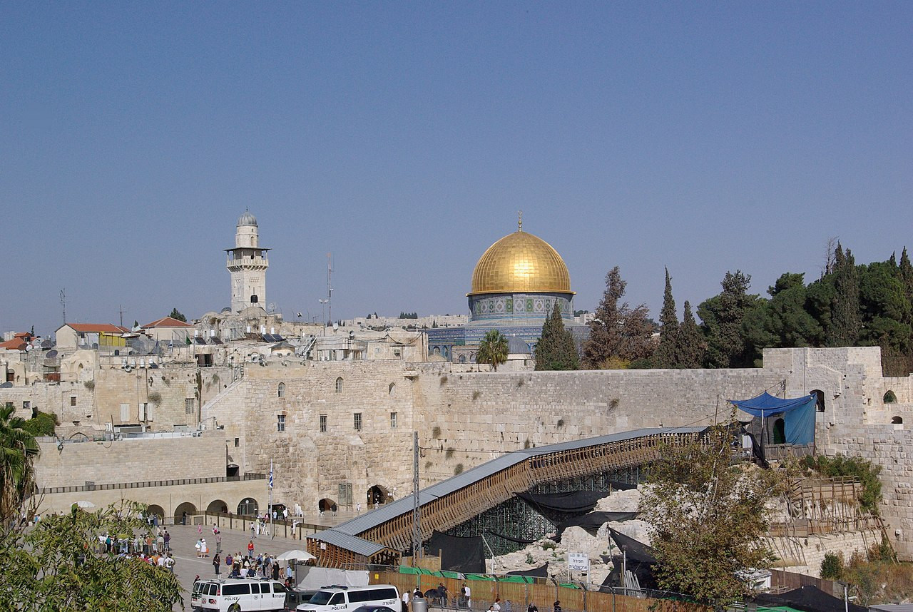 Jerusalem_Dome_of_the_rock_BW_13_PD